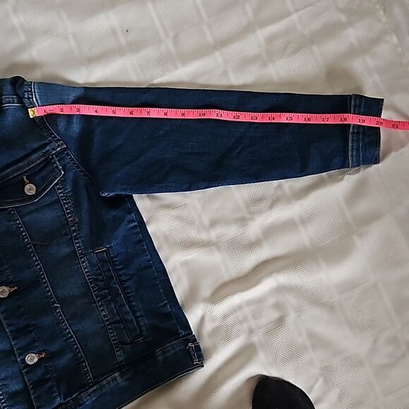 Old Navy Girl's Denim Button Front Jacket With Hoodie 10-12 Dark Blue Washed - Picture 7 of 16